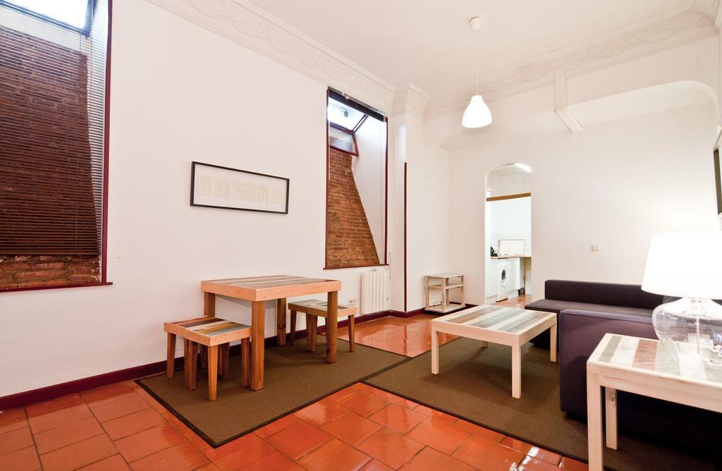 Apartamentos Madrid Retiro Room photo